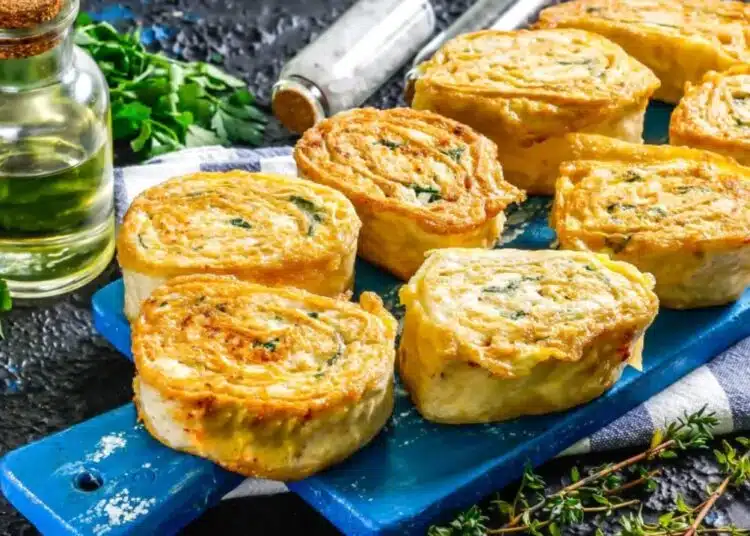 Вкусни рулца с хрупкава коричка (Рецепта) 1