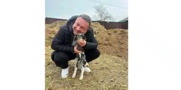 Димитър Рачков стана кръстник на агънце, попита аудиторията в мрежата как според тях го е кръстил, никой не позна 1