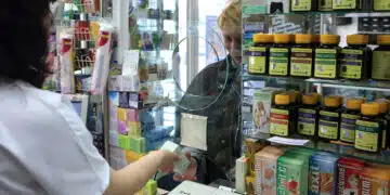 За над 600 хиляди души лекарствата ще станат по-евтини или напълно безплатни - ето кои 2
