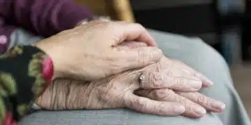 възрастни хора