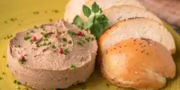 Идеален за всяка сутрин: вкусен пилешки пастет с любими подправки 7