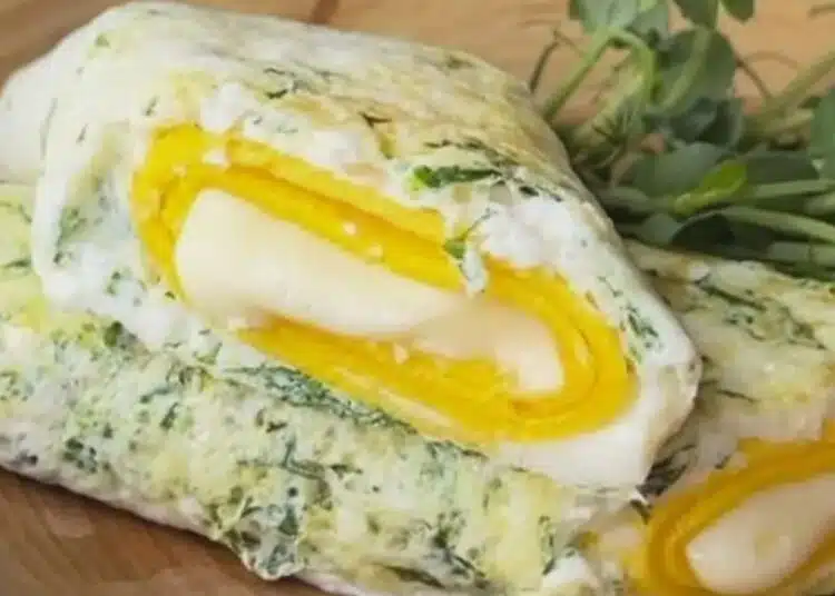 Само 10 минути и е на масата: вкусно яйчено руло с млечни продукти 1