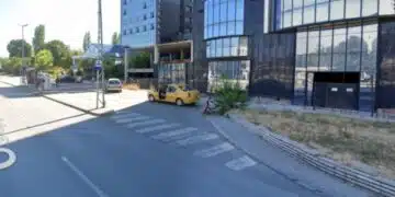 Добрият пример, адмирации! Дете беше спасено благодарение на таксиметров шофьор и клиентката му! 2