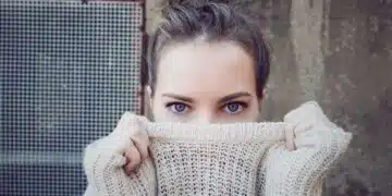 млада жена