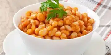 Баба ми сподели тази вкусна рецепта за задушен боб със зеленчуци – вече всяка седмица го готвя 12