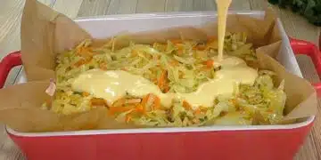 Семейството ви ще я иска постоянно, а вие ще я приготвяте много бързо – мързелива баница със зеле 7