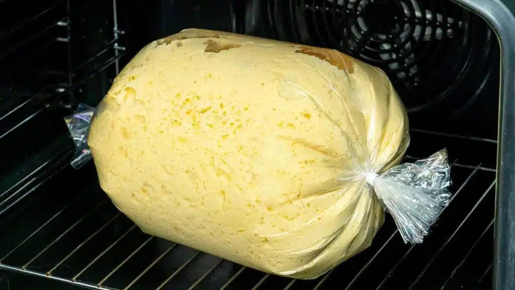 Научих този трик от пекар: уникален начин за приготвяне на тесто в торба 2