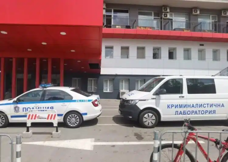 Животът на 30 годишна жена с усложнения след поставяне на ботокс е спасен в болница „Пирогов“ 1