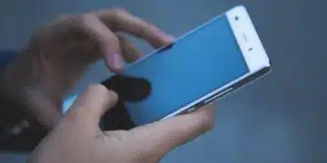 hands