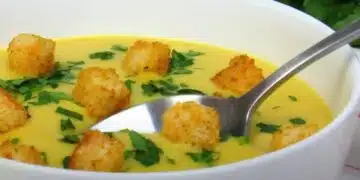 Вкусна и ароматна крем супа от тиквички 6