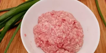 С този кулинарен трик кюфтетата няма да се разпадат – не ви трябват яйца 11