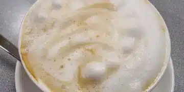 С мляко или сметана е по-добре да си пиете кафето? 8