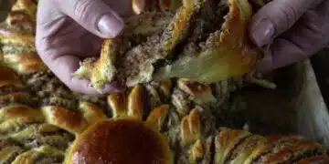 Ето колко лесно баба ми прави сладка пита с вкусен пълнеж. Елегантно, бързо, запомнящо се 5