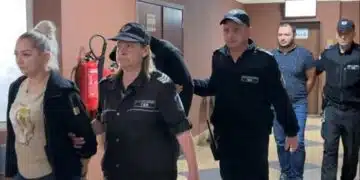 Завлякоха я със 173 хиляди лева, а тя се опита да сложи край на живота си... 11