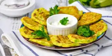 Крехки и вкусни пържени тиквички с кашкавал (Рецепта) 12