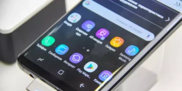 На лявото или дясното ухо е полезно да държим смартфона? 3