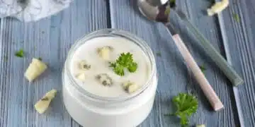 Изискан сос за истински гастрономи подходящ за паста, салата или картофи 12