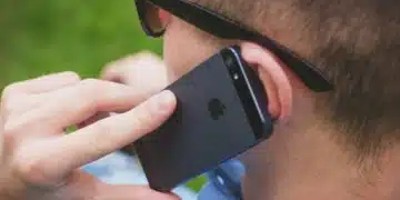 Ето на кое ухо е правилно да държиш телефона, когато говориш с някого! 2