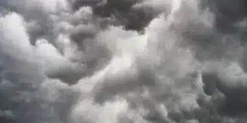НИМХ издаде предупреждение за възможните катаклизми до края на месец април! 9