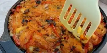 Очаровайте гостите с тази лесна запеканка със зеленчуци и кайма 6