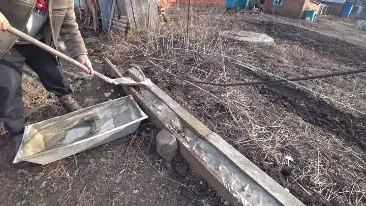 От нищото съсед построи ограда, която ще трае вечно! Е, много e практично! 1