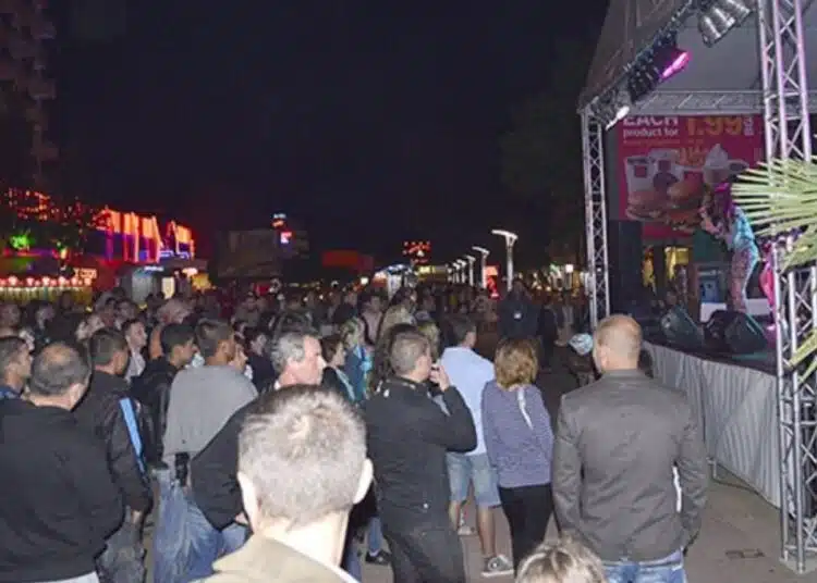 Балонеса да си в днешно време! С по-малко труд от други правят по 300 лева на вечер с бакшиши! 1