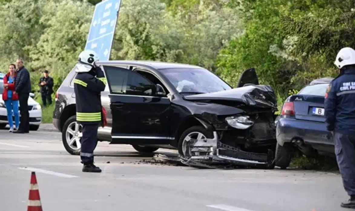 Кирил Петков катастрофира с автомобил на НСО, има жертва! СНИМКИ 2