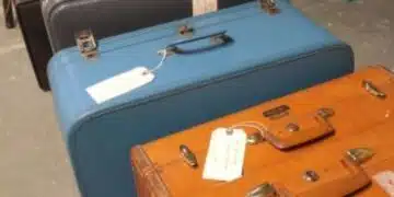 Пътник закачи камера на багажа си, за да види какво се случва с него след като се предаде на летището и записа ВИДЕО 4