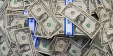 За втори път в рамките на седмица беше намерена голяма сума пари от служител в ресторант - причината е загадка 2