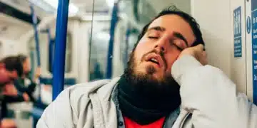 Трябва да знаеш какво се случва с тялото ти, ако постоянно се събуждаш в 6 сутринта 4