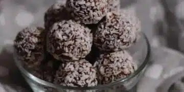 Не можете да им устоите: вкусни винени топчета с кокосови стърготини 4