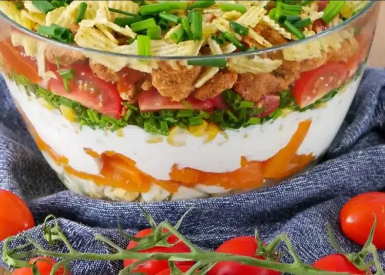Вкусна и лесна: необичайна салата, която няма да остави никого безразличен 1