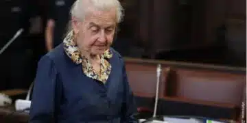 Жена на 95 години в Германия бе осъдена да лежи в затвора заради твърденията си 4