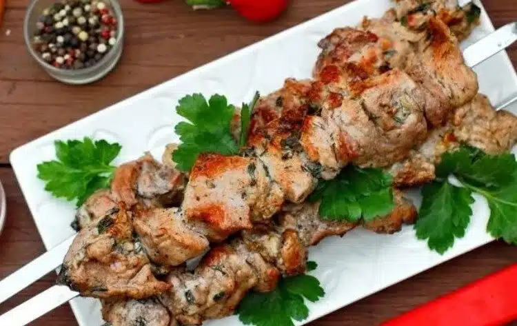 Най-вкусният уикенд кебап: нежен, сочен и любим на всички 1