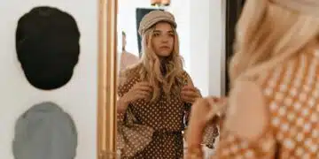 Строго забранено: ето какво не трябва да се прави пред огледалото, за да не "поканите" неприятности и нещастия в дома 7
