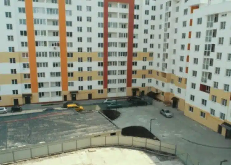 Левовете под „дюшеци“ и в „бурканбанк“ са милиарди, голяма част от тях ще влязат в търговската мрежа и в имоти 1 Левовете под „дюшеци“ и в „бурканбанк“ са милиарди, голяма част от тях ще влязат в търговската мрежа и в имоти 1