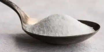 Ето кой продукт добавям по време на пране, за да станат дрехите като нови 12