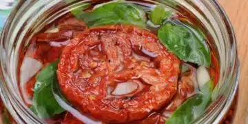 Пикантна доматена вкусотия, която всеки месец правя 2
