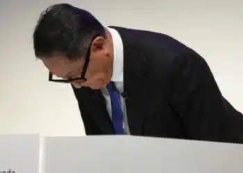 Шефът на Toyota се поклони до земята и се извини за огромна измама, която са извършили 11