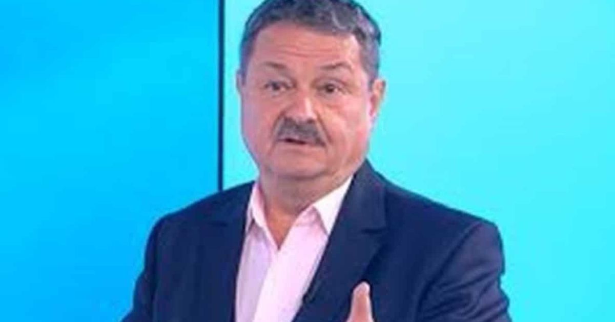 Георги Рачев каза какво ще бъде времето през идните дни Среден план на мъж с мустаци и костюм, говорещ в телевизионно студио.
