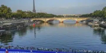 „Изплува“ проблем: малко преди Олимпийските игри във водата на Сена бяха открити опасни бактерии 10