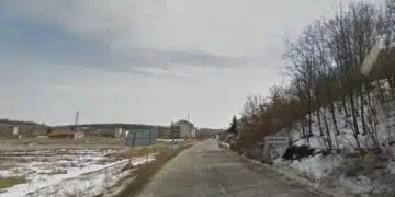 Край Цар Калояново шофьор влезе в насрещното и се заби в друг автомобил 11