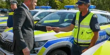 Още 90 нови автомобила получават "Пътна полиция" 1