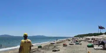 На плажа в Свети Влас възрастен мъж напусна този свят 6