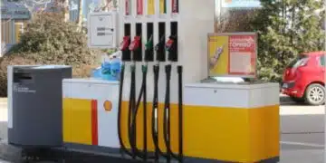 У нас водещи бензиностанции правят отстъпка от цените на горивата, но имат едно условие 8