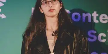Александра Петкова стана номер 1 в света по физика! Честито! 4