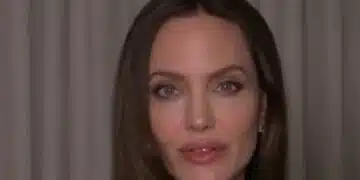 Актрисата Анджелина Джоли прави това, за да запази младостта и красотата си по-дълго време 13