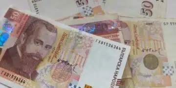 Данни посочват очакванията и реалността на българите – за каква заплата мечтаем и каква получаваме в действителност: 9