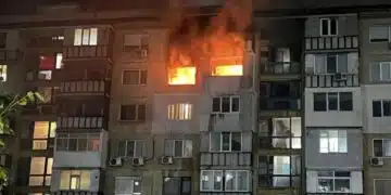 От тази сутрин: пожар пламна в жилищен апартамент в Ямбол, има пострадали 13