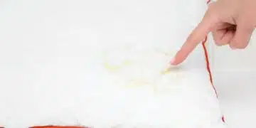 Откакто разбрах за тази съставка, която избелва пожълтели възглавници вече само нея ползвам 3
